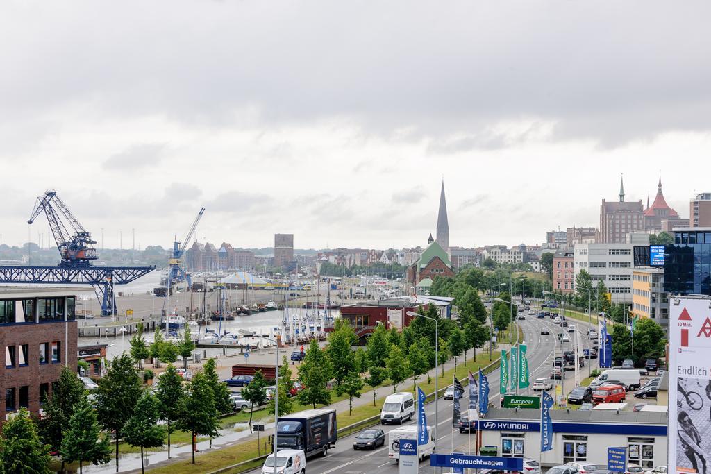 Ibis Rostock Am Stadthafen Екстер'єр фото