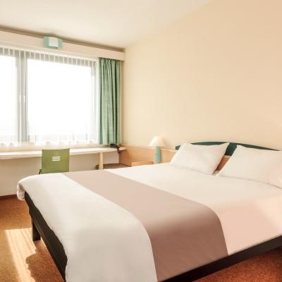 Ibis Rostock Am Stadthafen Екстер'єр фото