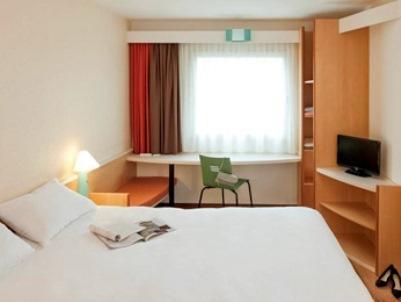 Ibis Rostock Am Stadthafen Екстер'єр фото